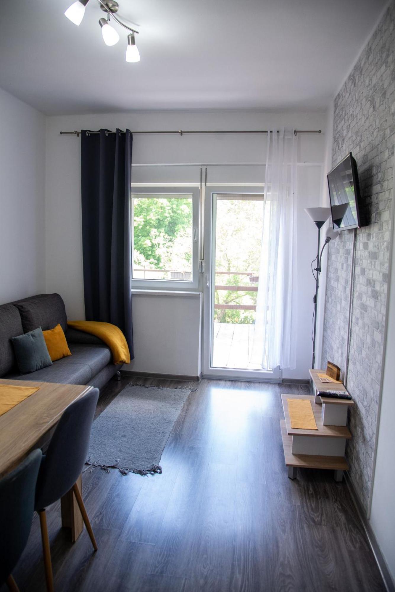 Apartmani Maslacak Vrdnik Eksteriør bilde