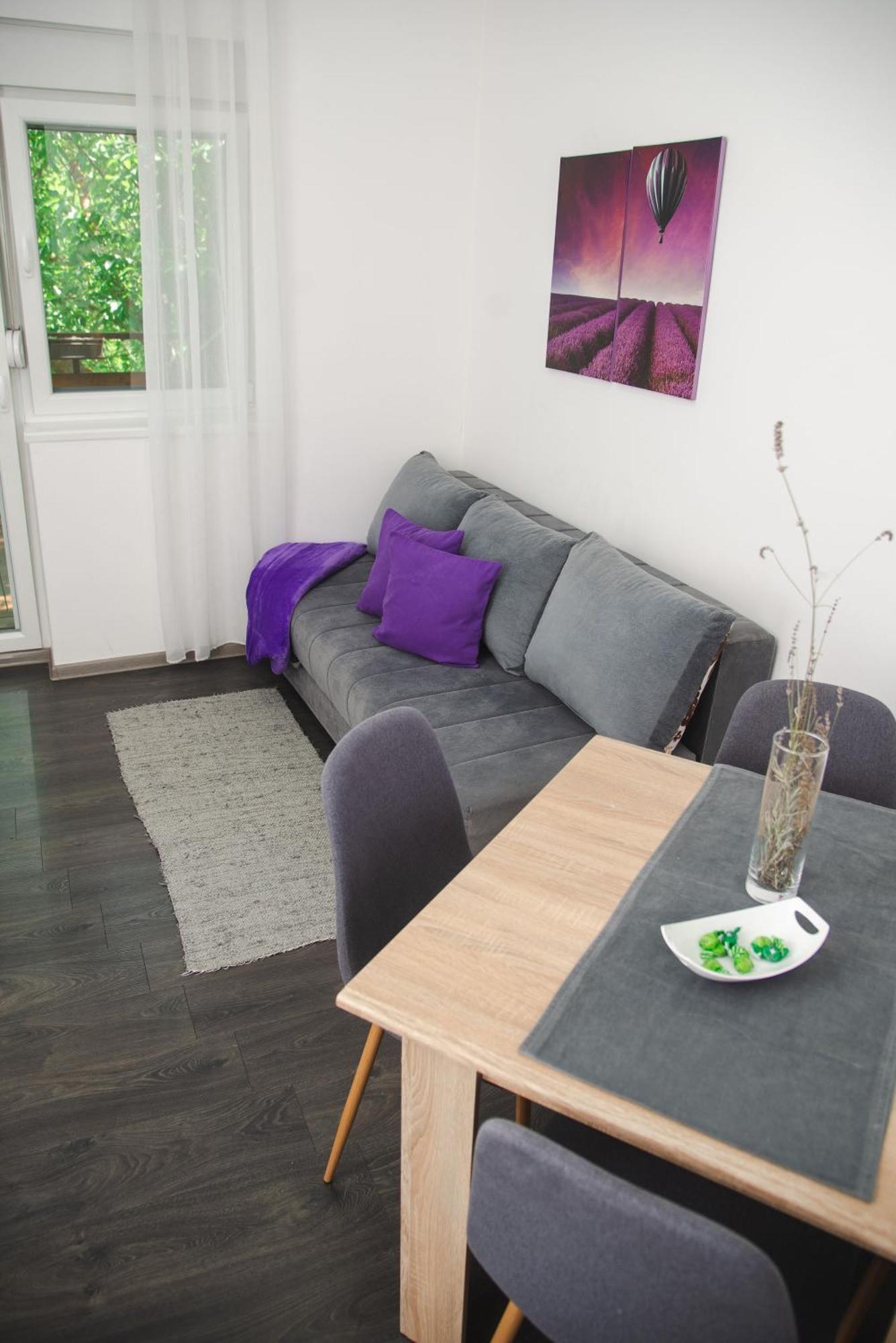 Apartmani Maslacak Vrdnik Eksteriør bilde